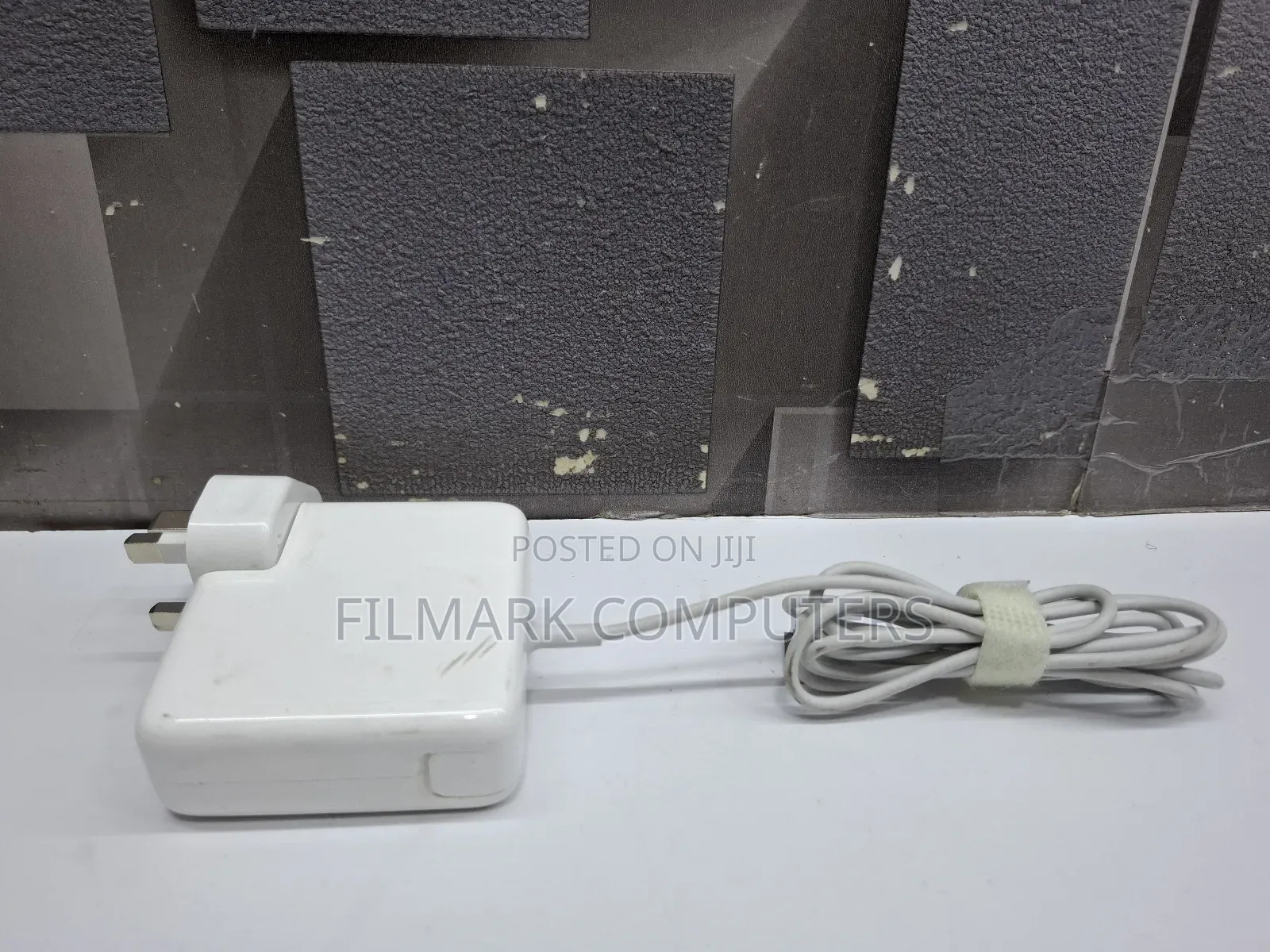 Mac Book Pro Charger - 60w L-tip Power Adapter