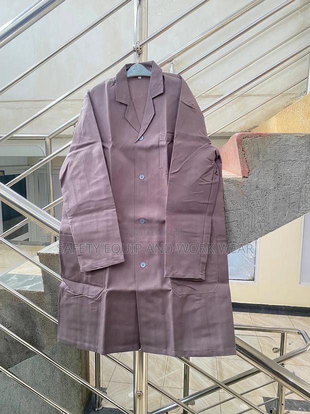 Dust Coats For Universal Work Protection. - main view