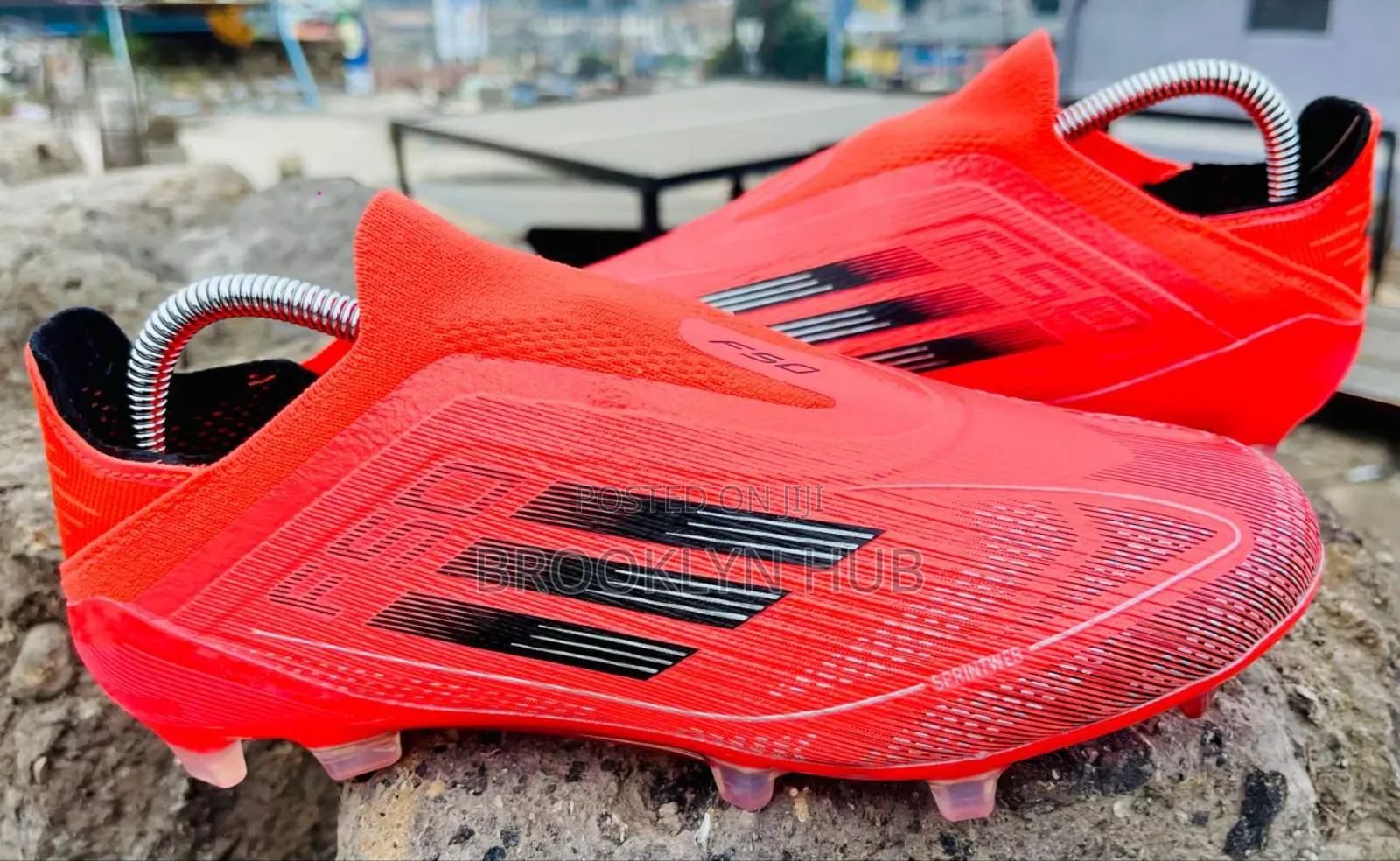 F50 Laceless Football Boots Mega Grip Sizes (40-45)
