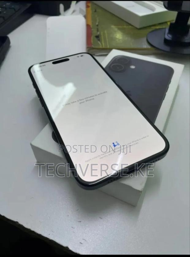 New Apple iPhone 16 Plus 128 GB Black - thumbnail 3