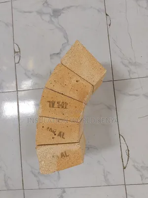 Side Arch (Tapered) Firebricks 40% Al – 230 X 115 X 75/50mm