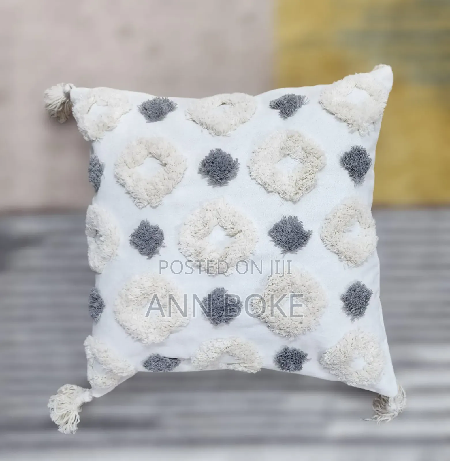 Tufted Handmade Pillow Covers
Size:Square 45x45cm
Material: