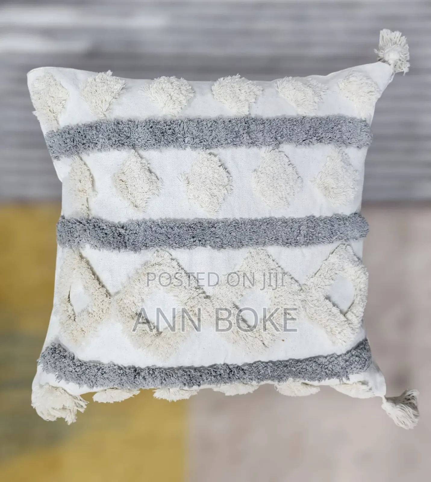 Tufted Handmade Pillow Covers
Size:Square 45x45cm
Material: