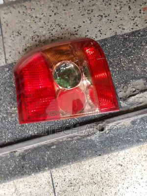 Toyota Runex Back Light 2004