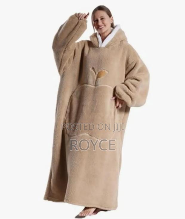 Unisex Wearable Blanket - thumbnail 5