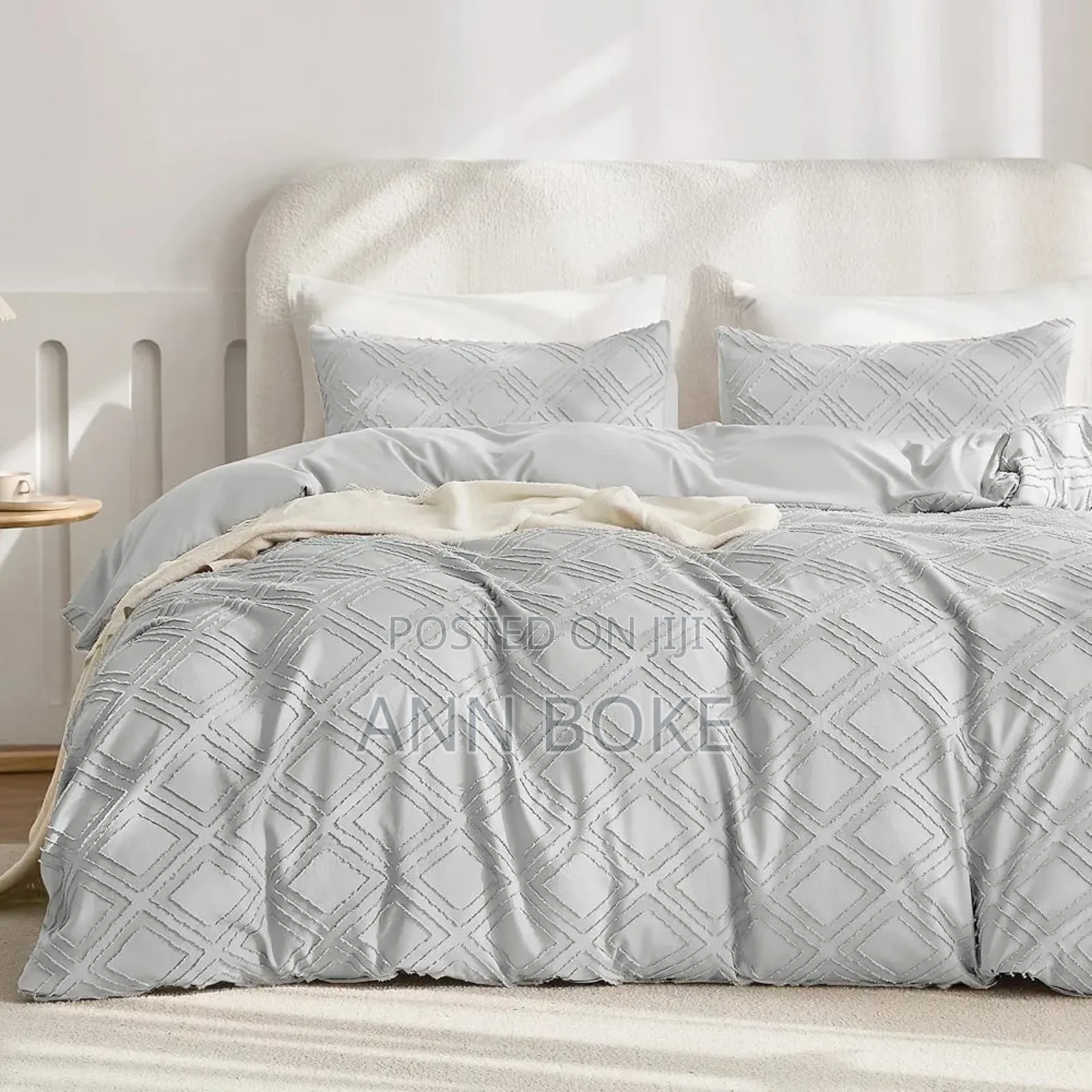 Tufted Duvets 6×7
Bedsheets: 1pc
Pillowcases:4pcs
Duvet:1pc