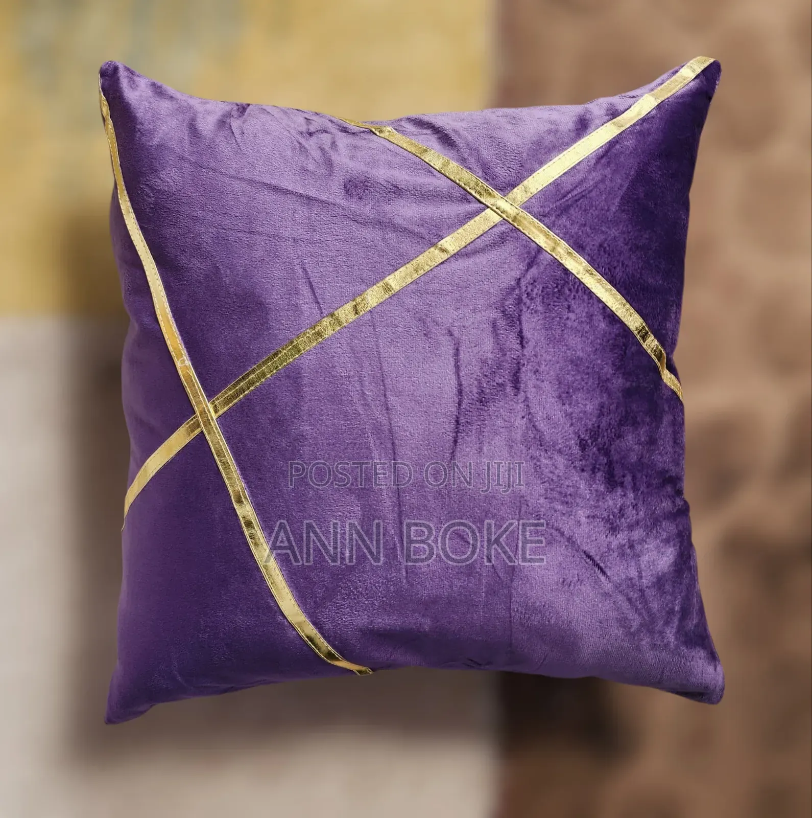 *Designer Cases*
Size: 45×45cm