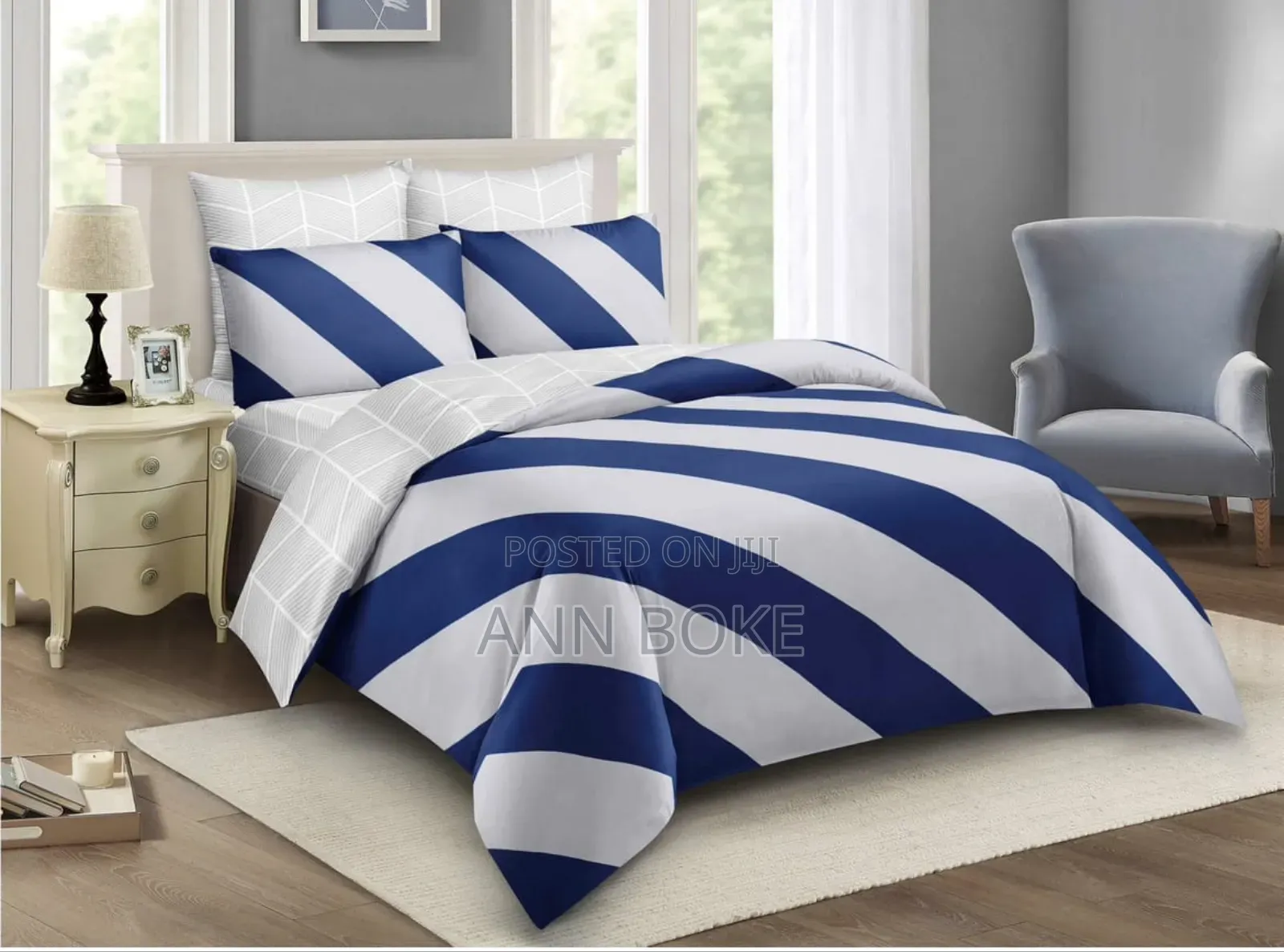 *Warm Cotton Binded Duvet.* Size: 5x6 Pillowcases: 2pcs