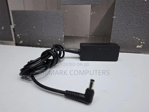 19v 2.1a Ac Power Adapter Compatible For Asus - thumbnail 3