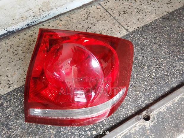 Toyota Allion 2005 Back Light