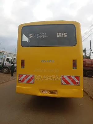 Isuzu FRR 2008 Yellow