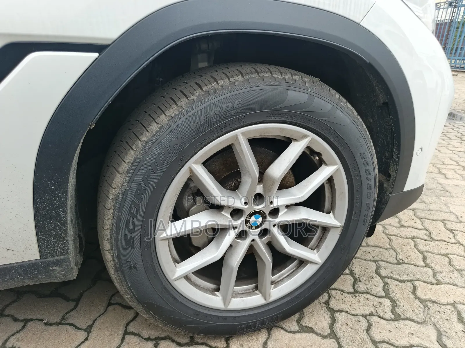BMW X6 xDrive40i 2021 White