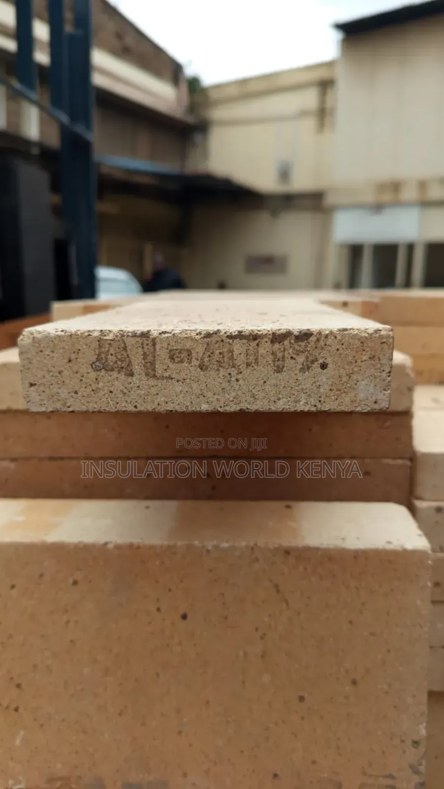 Split Firebricks 230x115x25mm – 40% Alumina