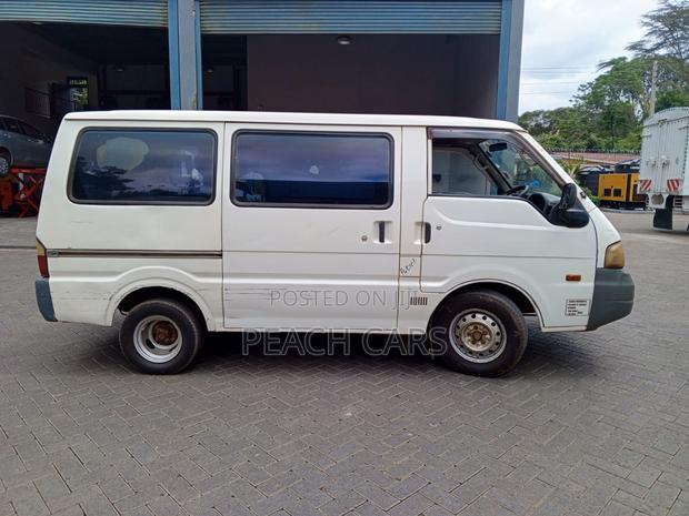 Mazda Bongo 2012 White - thumbnail 4