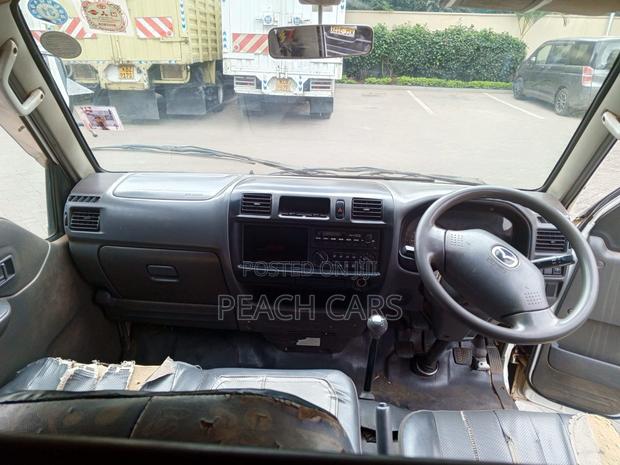 Mazda Bongo 2012 White - thumbnail 6