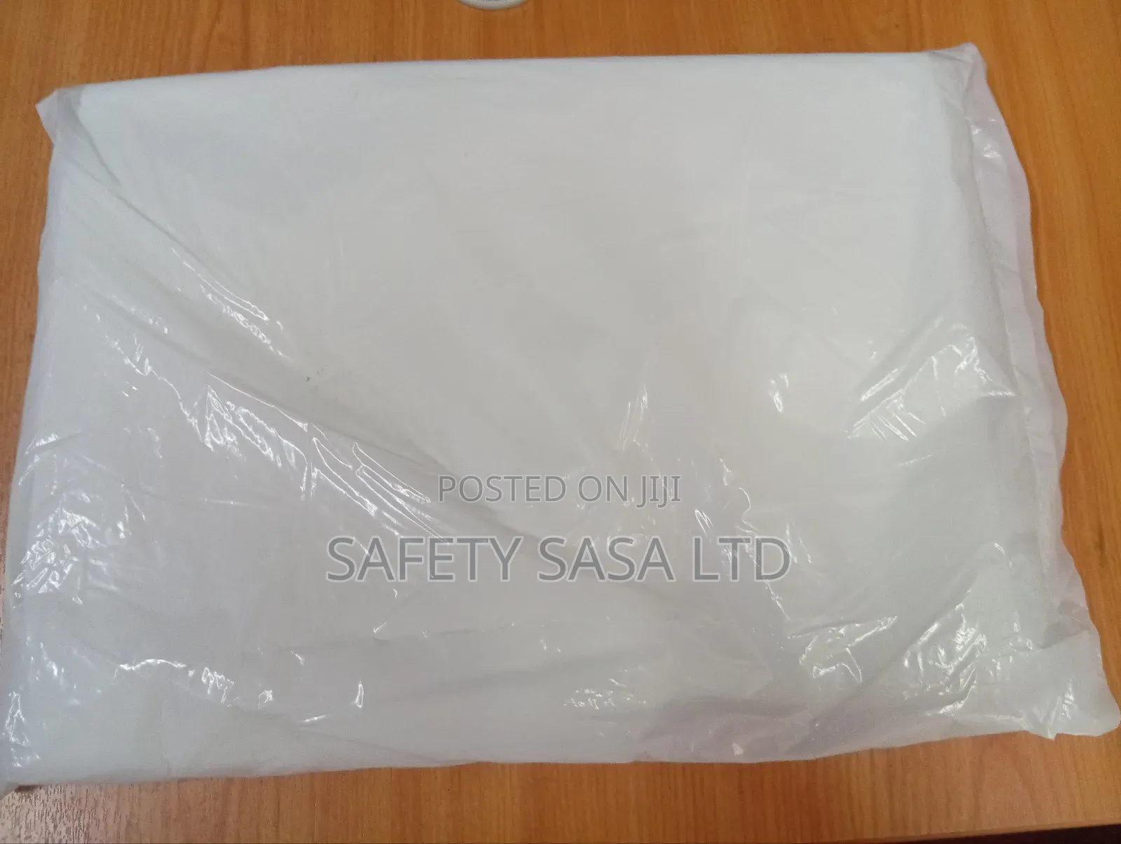 Disposable Aprons: White