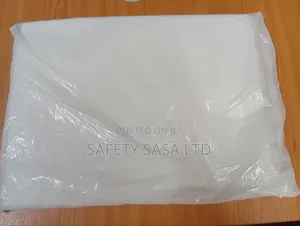 Disposable Aprons: White