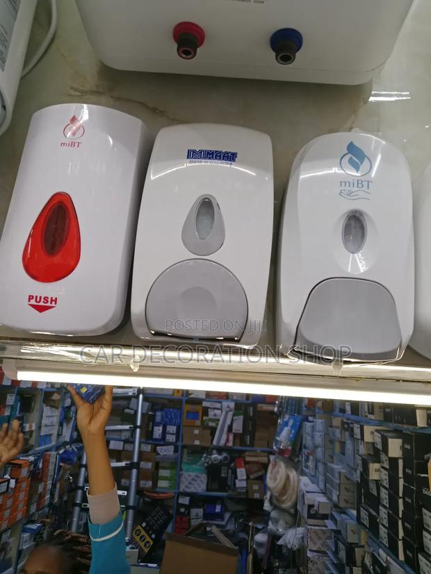 Manual Plastic Liquid Soap Dispenser - main view