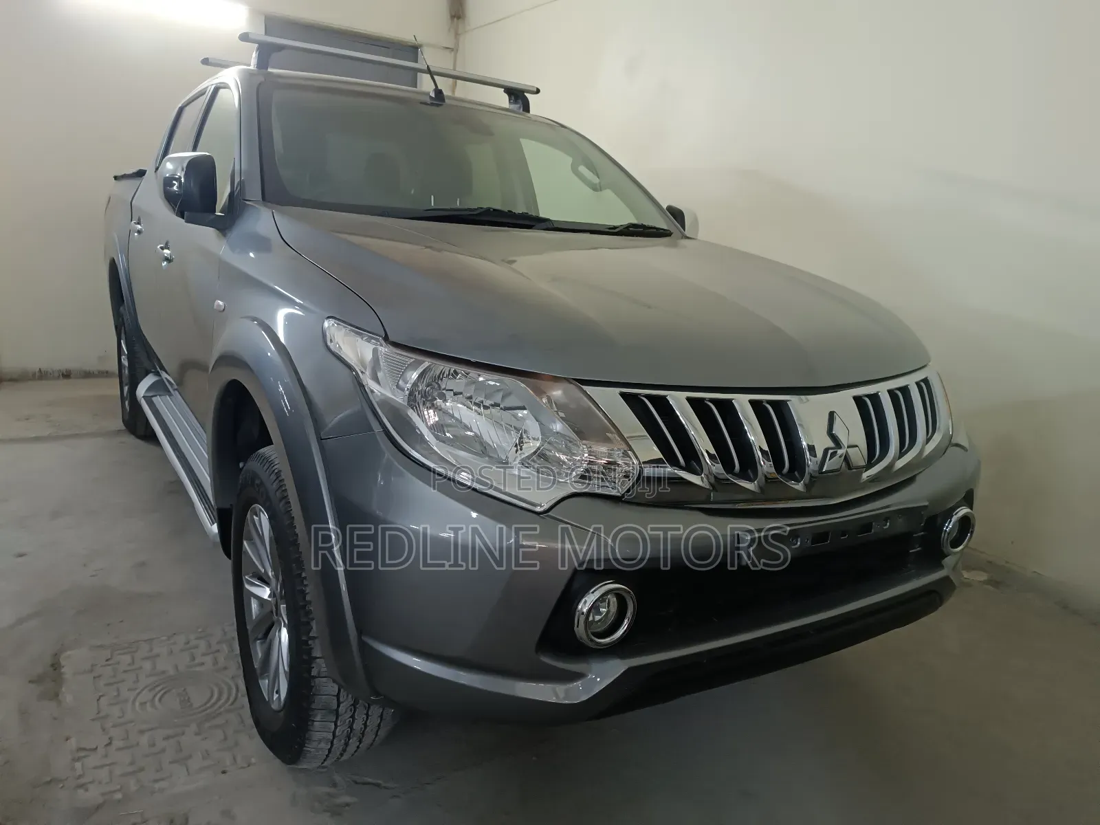 Mitsubishi L200 2018 Gray