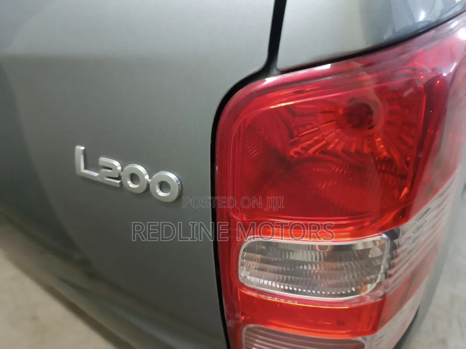 Mitsubishi L200 2018 Gray
