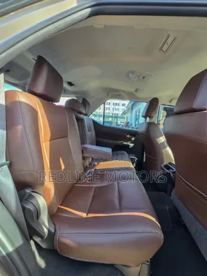 Toyota Fortuner 2018 Brown