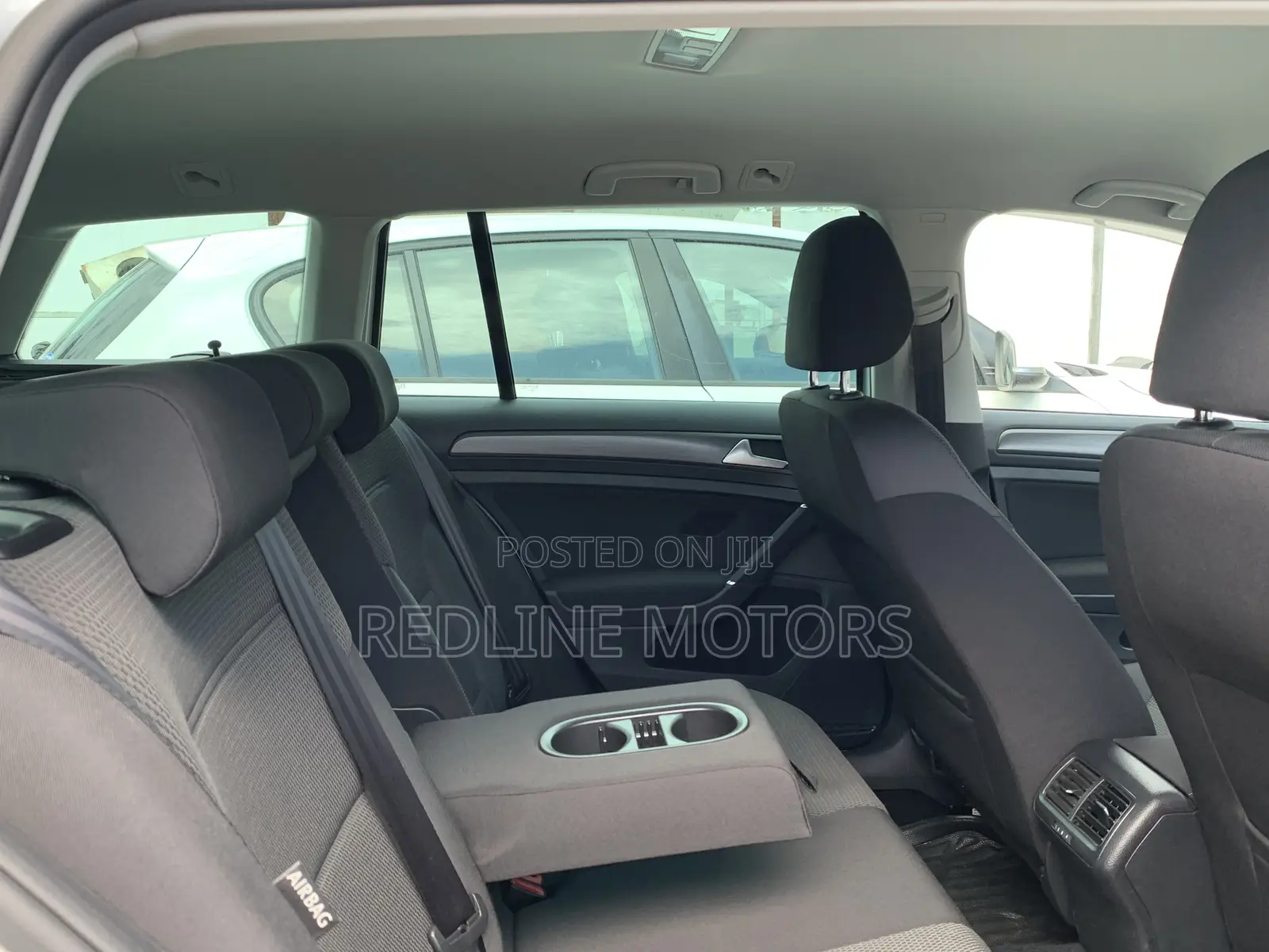 Volkswagen Golf Variant 2018 Pearl