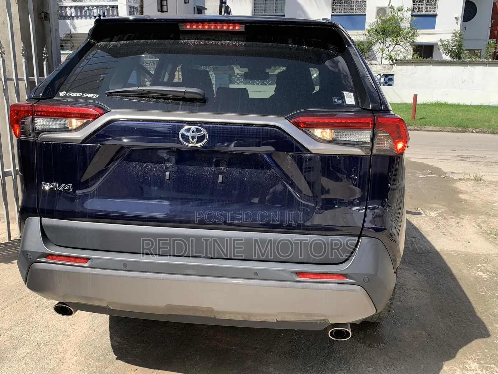 Toyota RAV4 LE FWD 2020 Blue