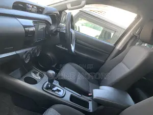 Toyota Hilux Revo Double Cab Deisel 2.4 RWD 2018 Black