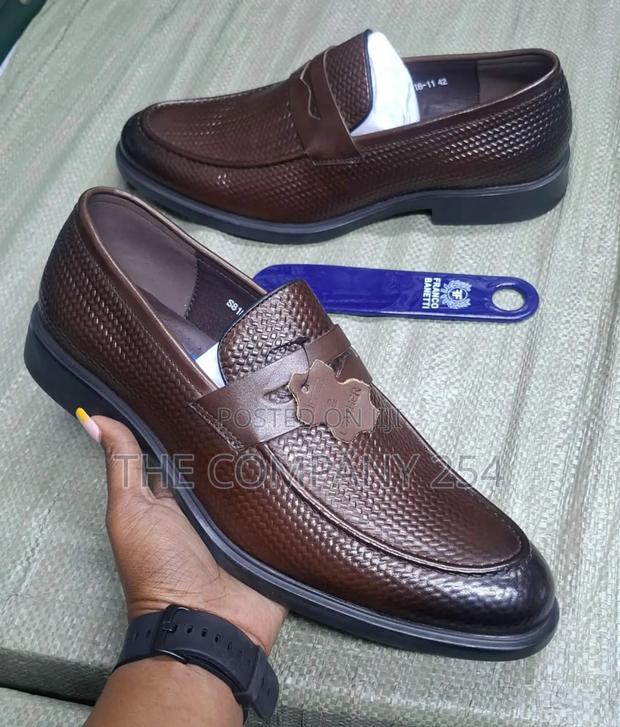 Quality Leather Casual Official Clarks Laced Low Cut Shoes - thumbnail 4