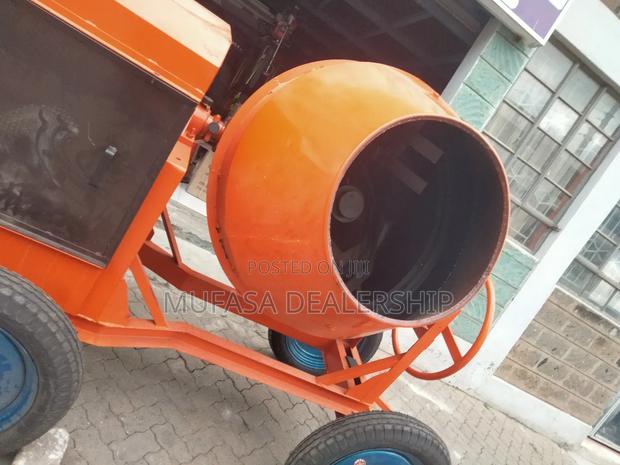 Brand New Indian Titan Concrete Mixer 500l