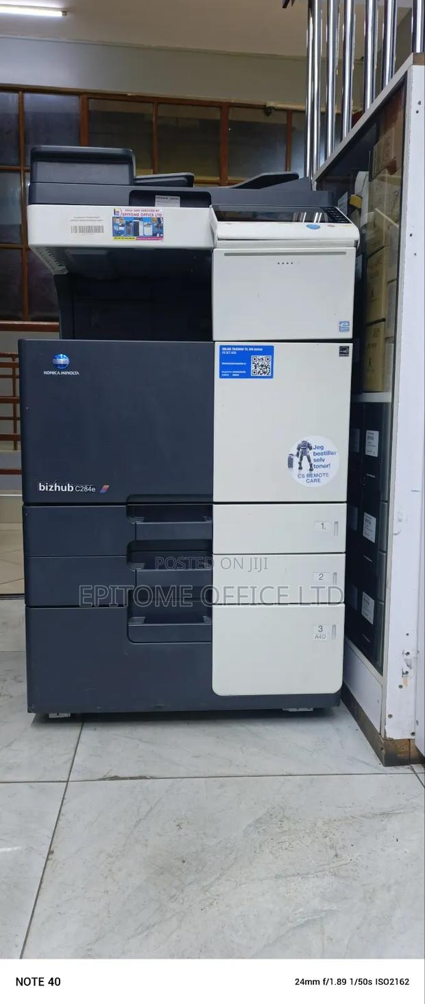 Efficient Konica Minolta Bizhub C284e - main view