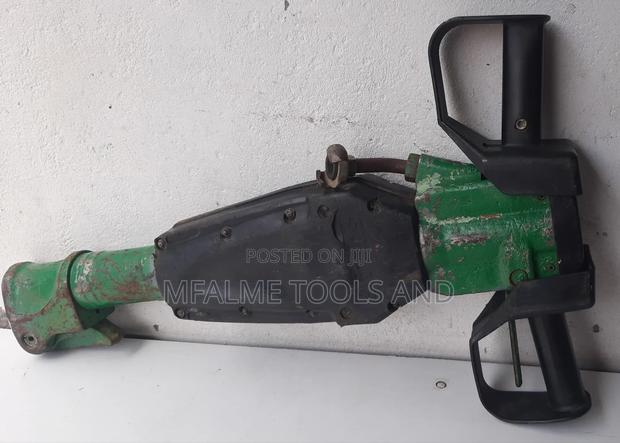 Demolition Hammer