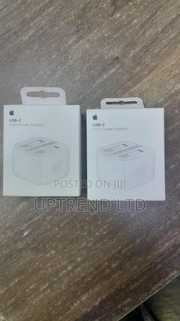 Apple iPhone 20w Usb C Fast Charging Adapter - thumbnail 2
