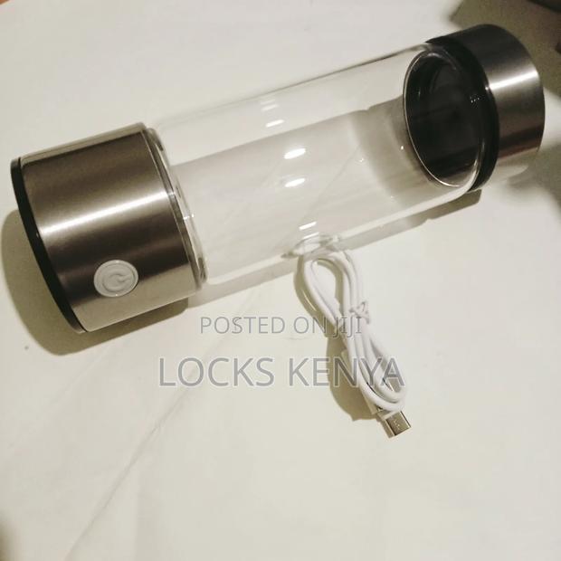 Type C Charging Hydrogen Water Cup - main view