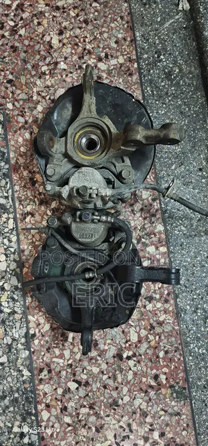 Nissan Cube Hub