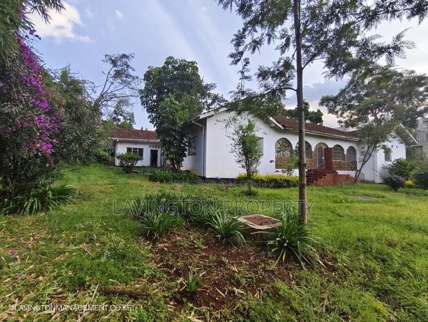 Office to Let in Lavington - main view