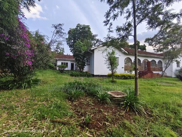 Office to Let in Lavington - thumbnail 2