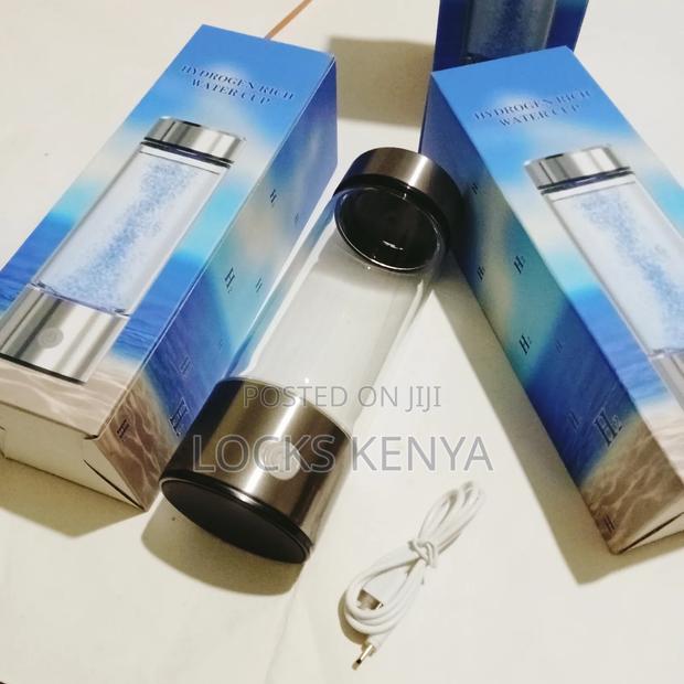 Travelling Hydrogen Generating Cup