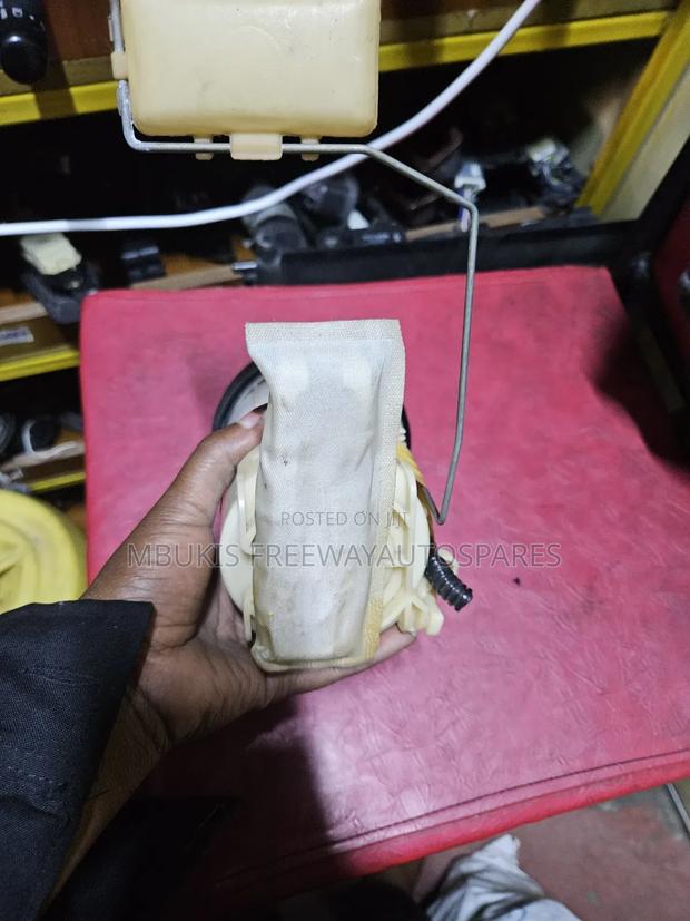 Complete Fuel Pump Nissan Xtrail Old Model New Top - thumbnail 3
