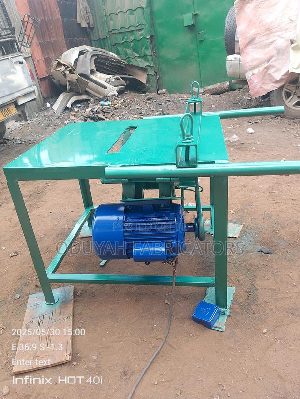 Table Saw Machine - main view