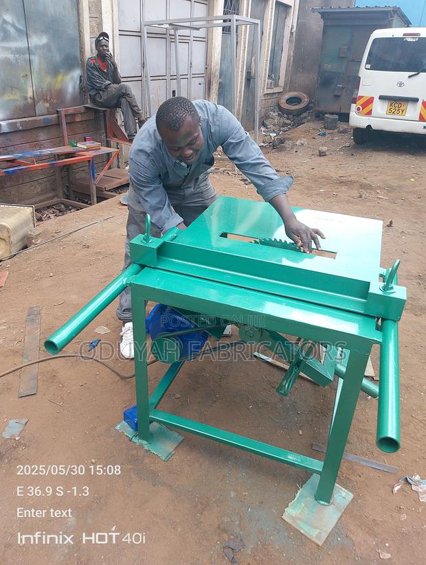 Portable Table Saw Machine - main view