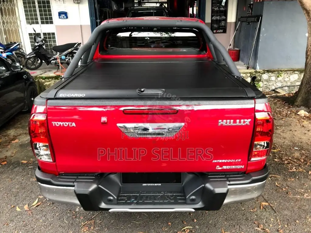 Upgrade Your Toyota Hilux With Our Manual Roller