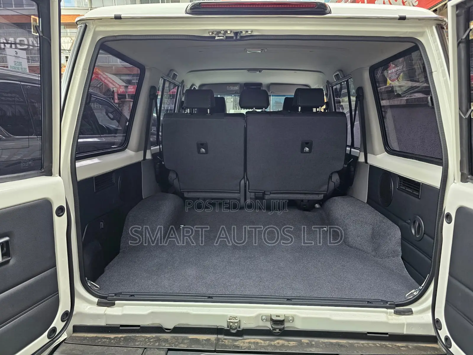 Toyota Land Cruiser 2024 Off white