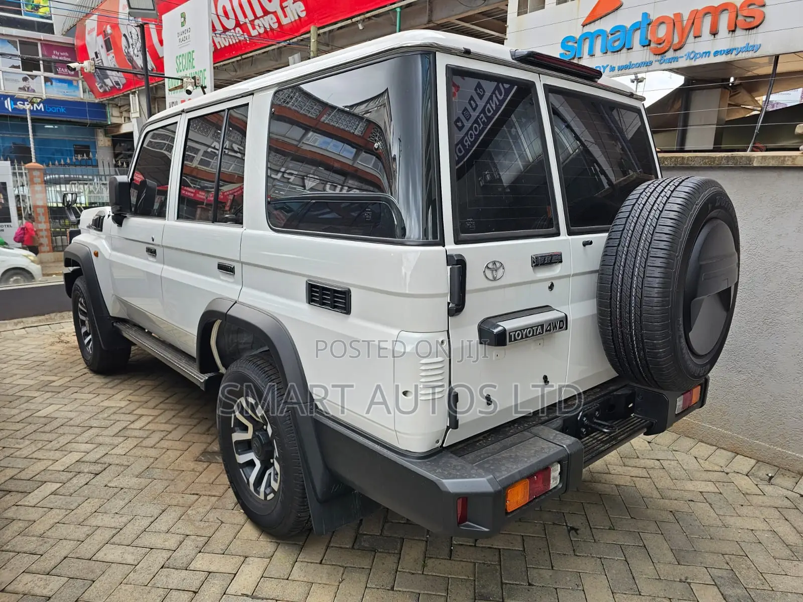 Toyota Land Cruiser 2024 Off white