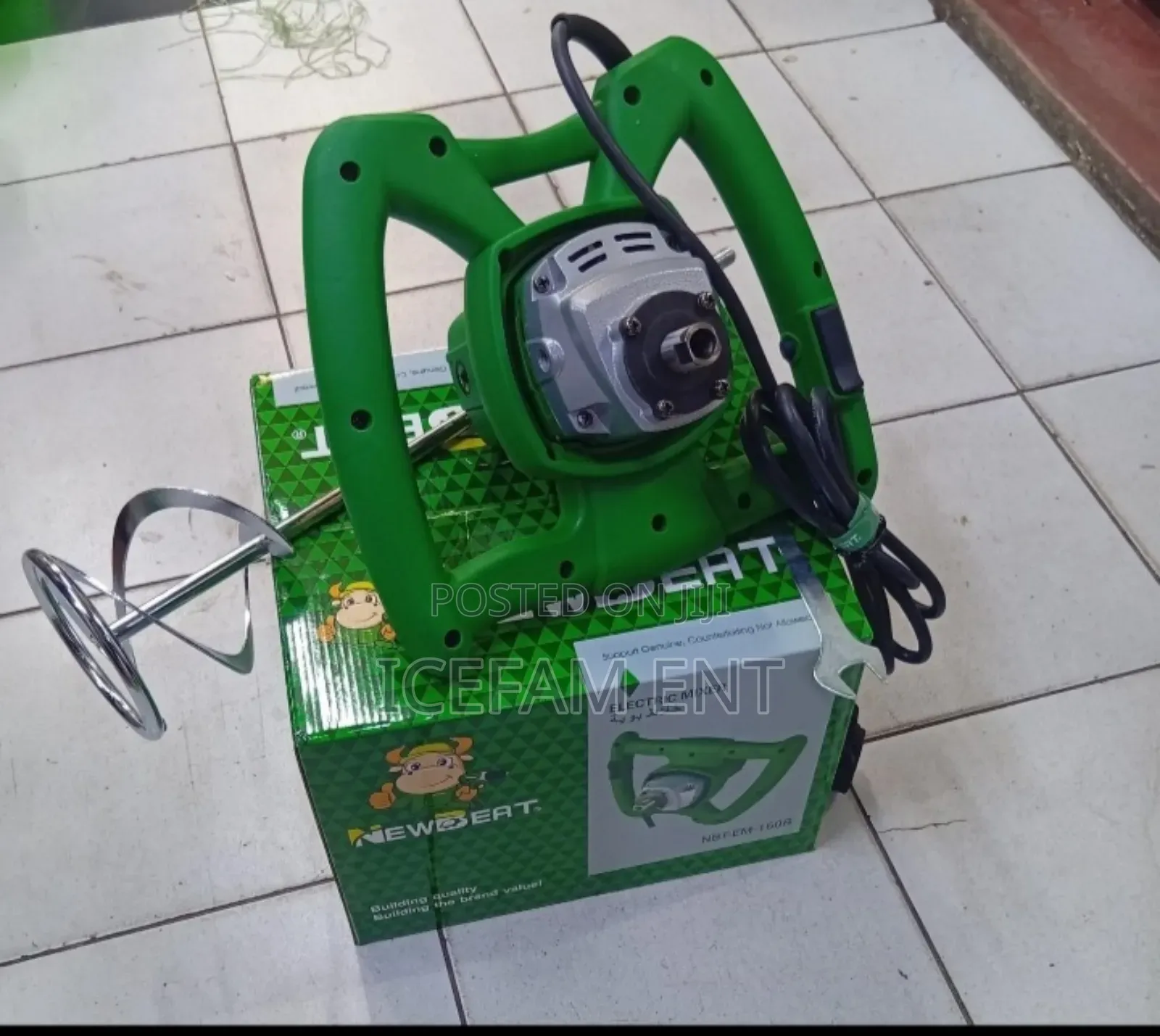 Newbeat 1600watts Electric Paint Mixer/Electric Mixer