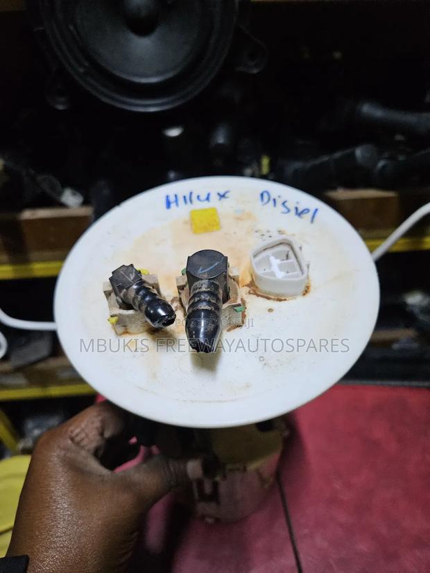 Complete Fuel Pump Toyota Hilux Vigo Diesel