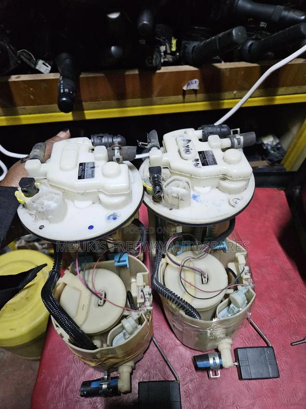 Complete Fuel Pump Toyota Corolla Fielder Axio 4wd