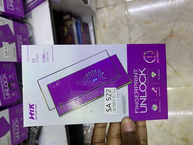 Magglass Privacy Screen Protector for Samsung Galaxy S22 - main view