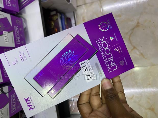 Magglass Privacy Screen Protector for Samsung Galaxy S22 - thumbnail 3