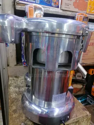 Heavy Duty A2000 Commercial Juicer